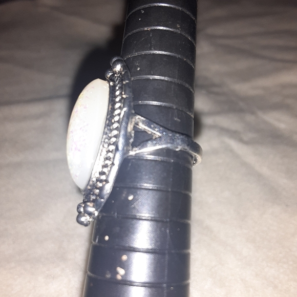 vintage oval-shaped costume ring sparkling white stone size 5 - Picture 2 of 6